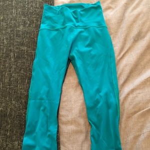 Lululemon Train Times 7/8 leggings size 4